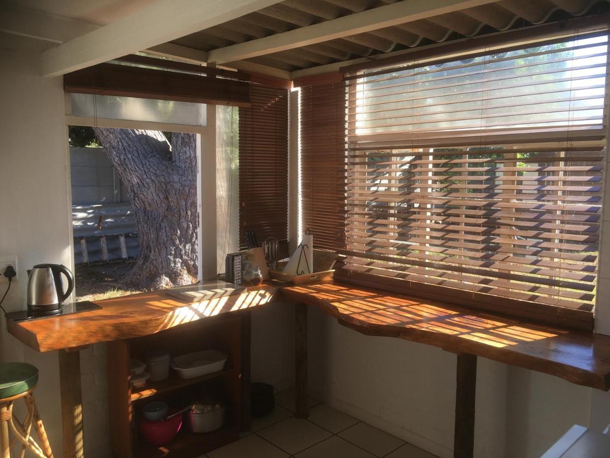 Вилла Hermanus Flower House Экстерьер фото