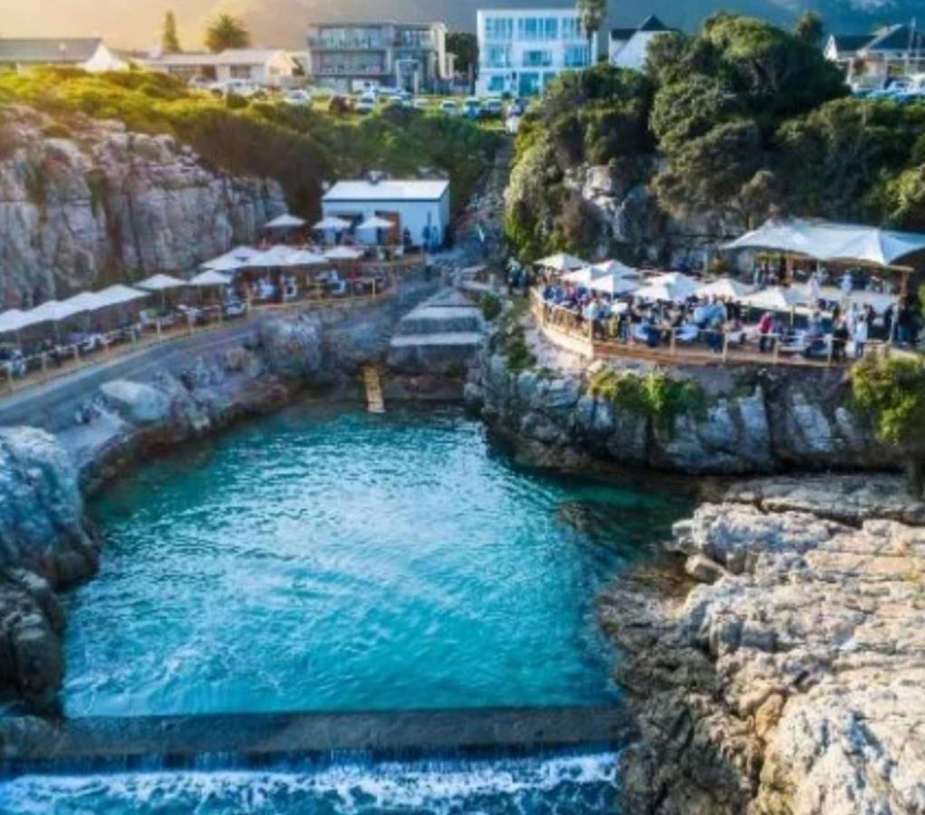 Вилла Hermanus Flower House Экстерьер фото